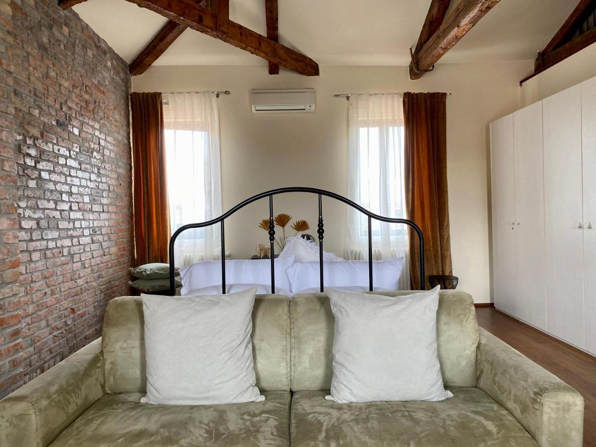 Duomo Murano Apartment With Canal View Екстер'єр фото