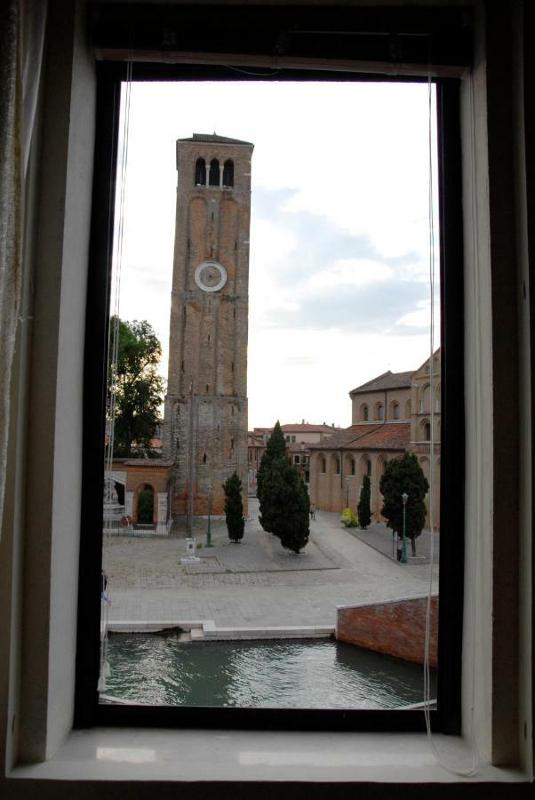 Duomo Murano Apartment With Canal View Екстер'єр фото